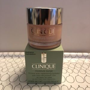 Clinique Moisture Surge